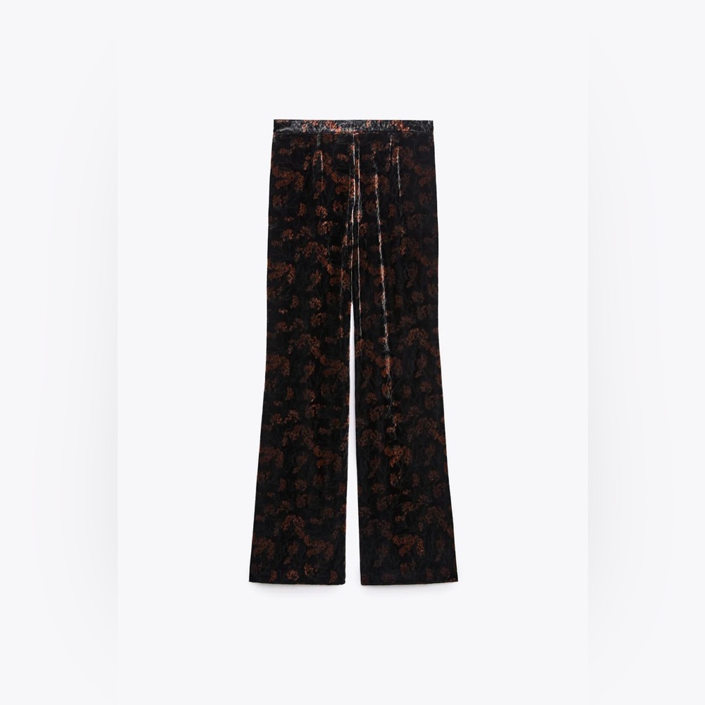 NWT Zara the charlotte Velvet pant
